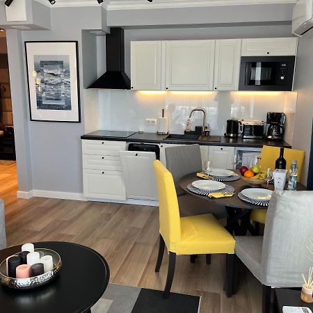 Sunny Apartment Balticus Promenada Gwiazd 14 Z Parkingiem Мендзиздрое Екстериор снимка